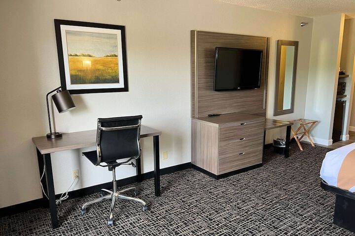 Room 20 of 37