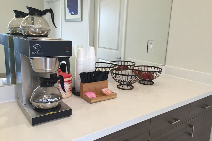 Breakfast/Coffee Service 33 of 36