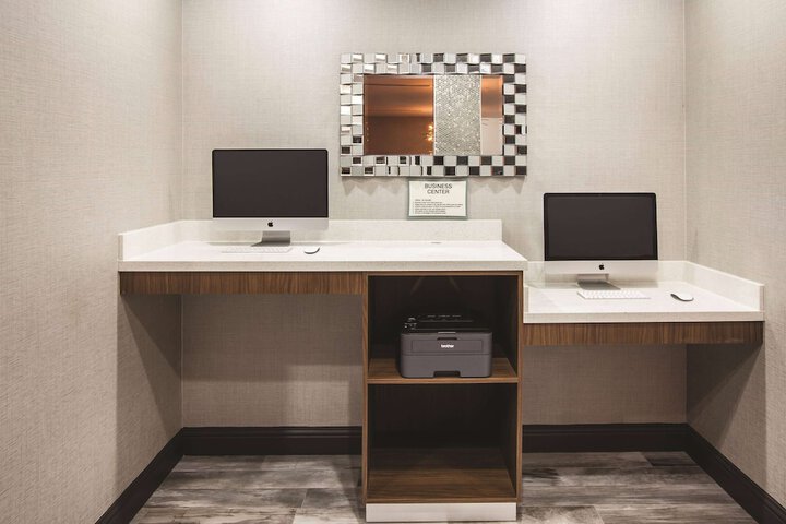 Business Center 30 of 30