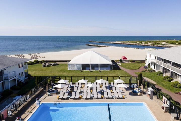 Red Jacket Beach Resort