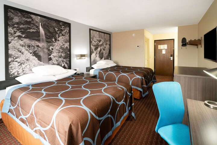 Room 19 of 27