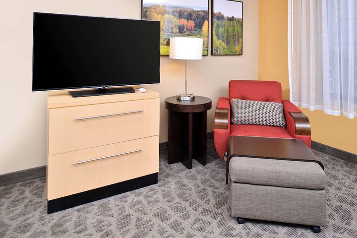 TownePlace Suites Detroit Commerce