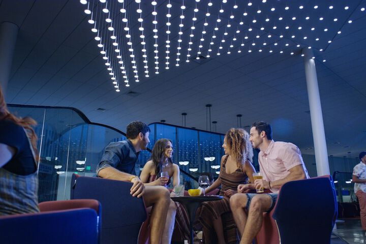 Lounge 55 of 62