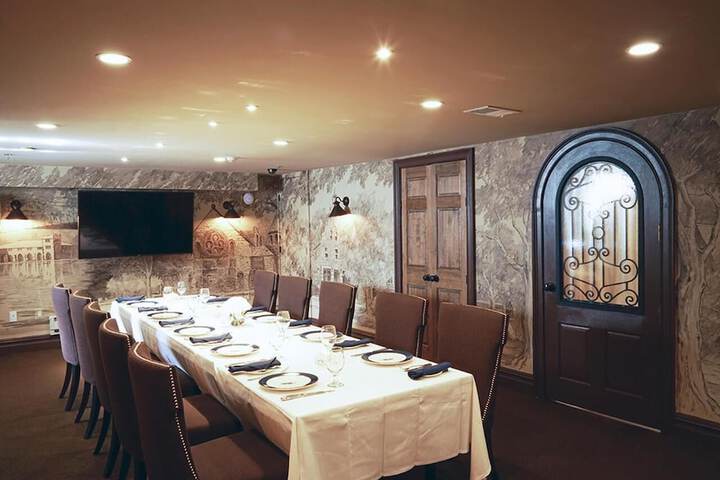Ballroom/Hall 117 of 117