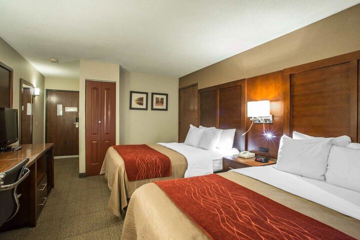 Quality Inn & Suites Boonville - Columbia