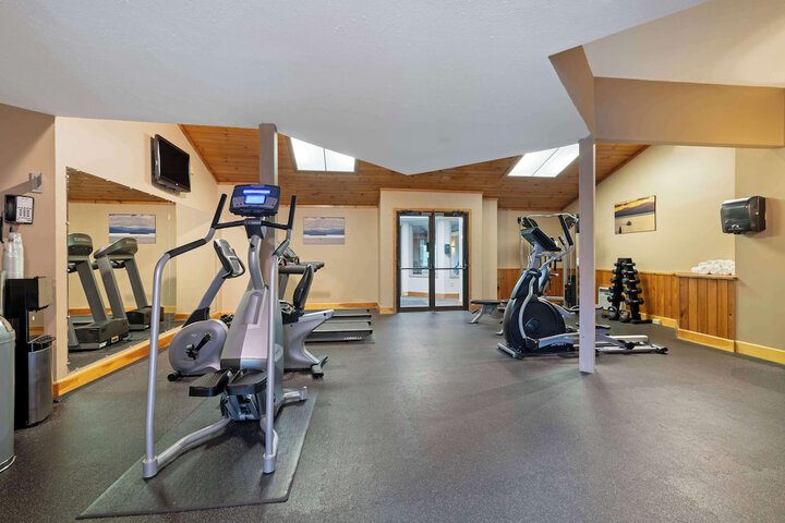 Best Western Plus Windjammer Inn & Conference Center