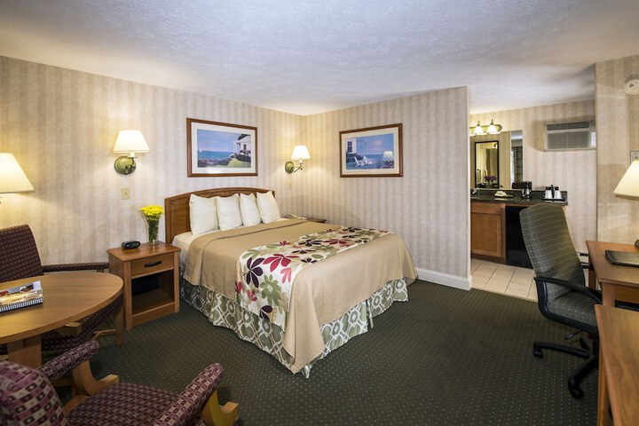Room 15 of 49
