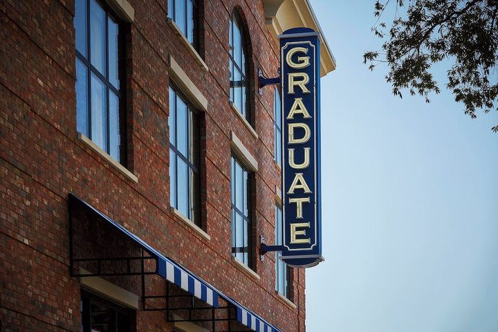 Graduate by Hilton Oxford