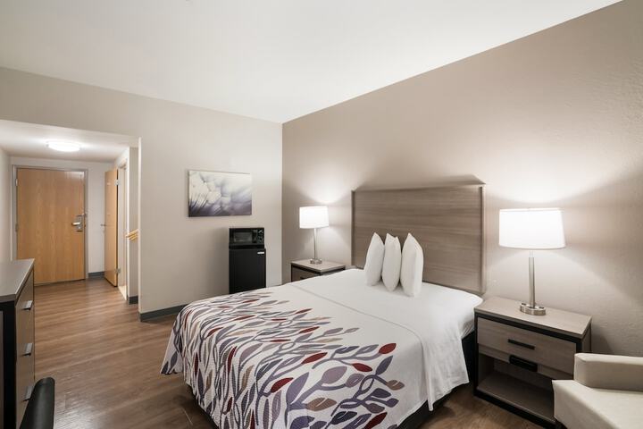 Room 31 of 40