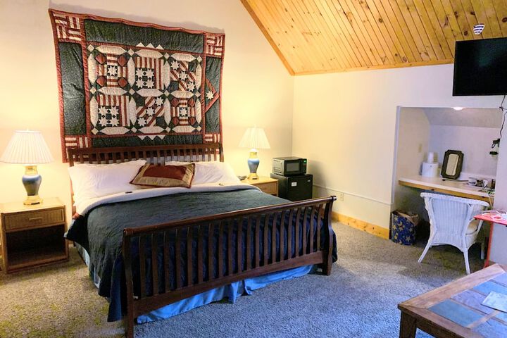 Room 30 of 47