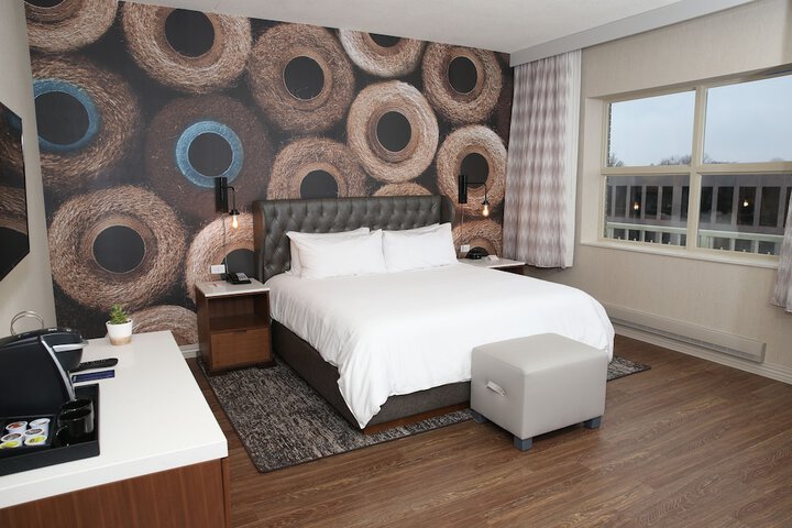 Room 53 of 91