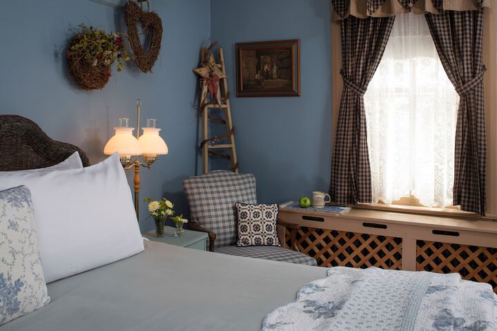 1825 Inn Bed and Breakfast
