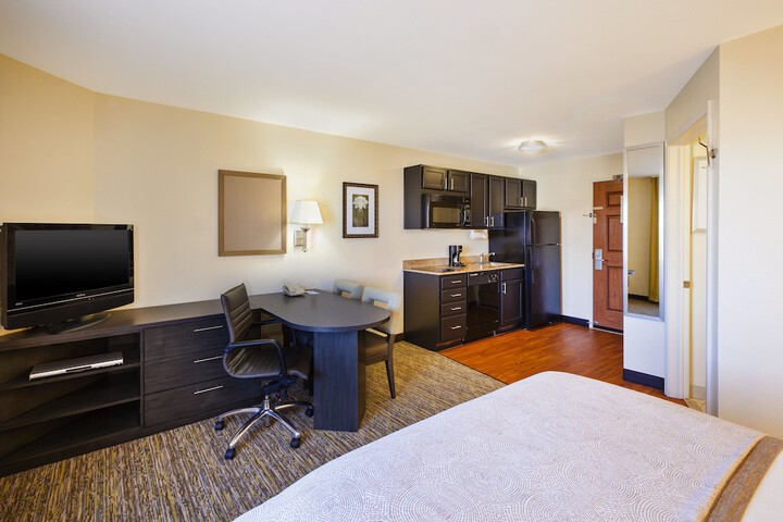 Room 12 of 26