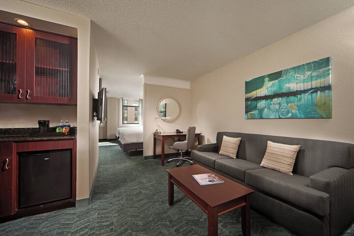Room 12 of 30
