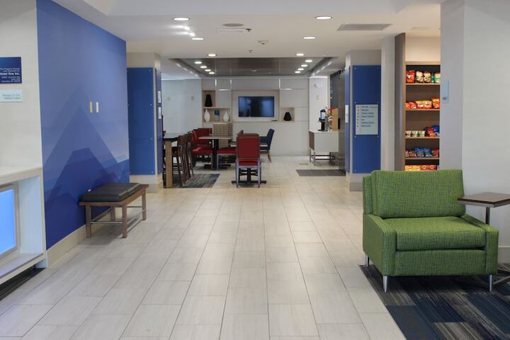 Hotel 4 of 35