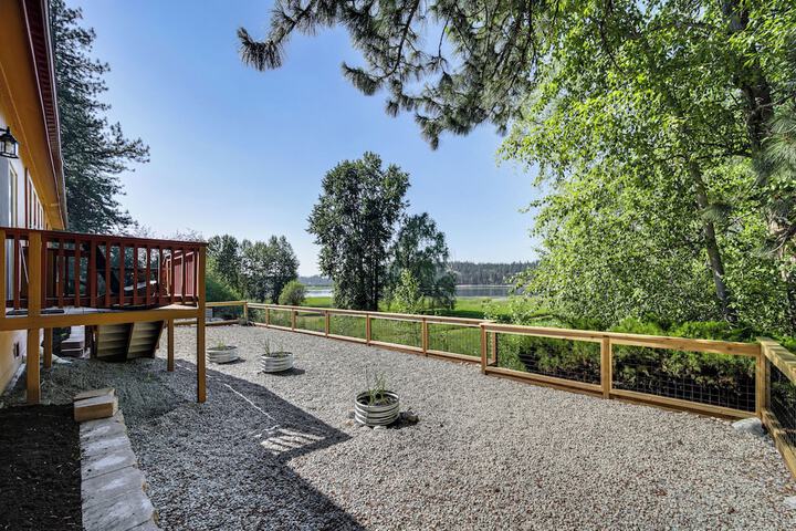 Newport Riverfront Home w / Deck + Fire Pit!