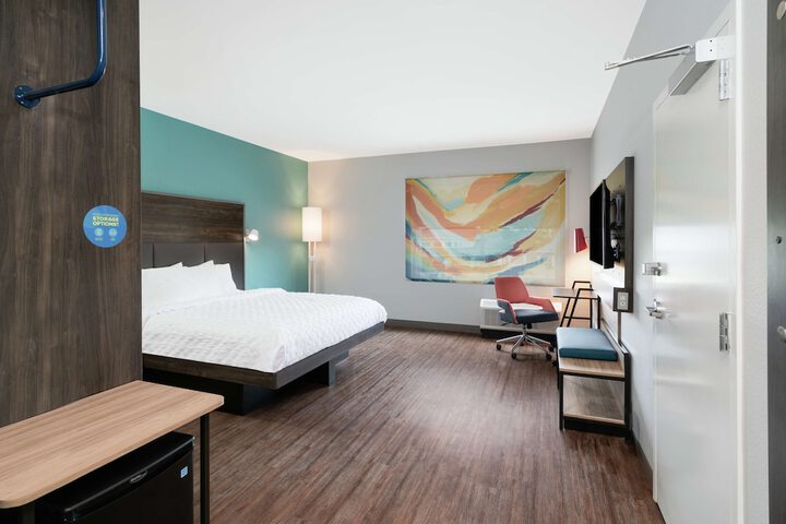 Room 19 of 36