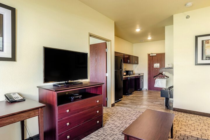 Cobblestone Hotel & Suites - Gering / Scottsbluff