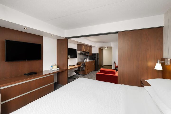 Lakeview Signature Trademark Collection by Wyndham
