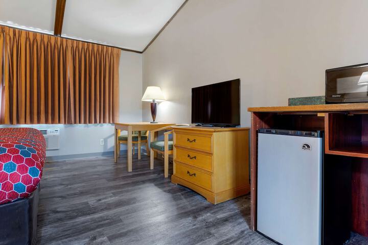 Room 17 of 50