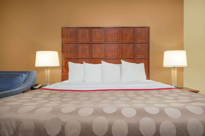 Room 12 of 42