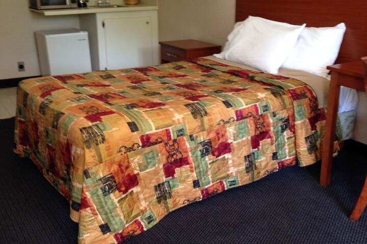 Knights Inn Elizabethtown