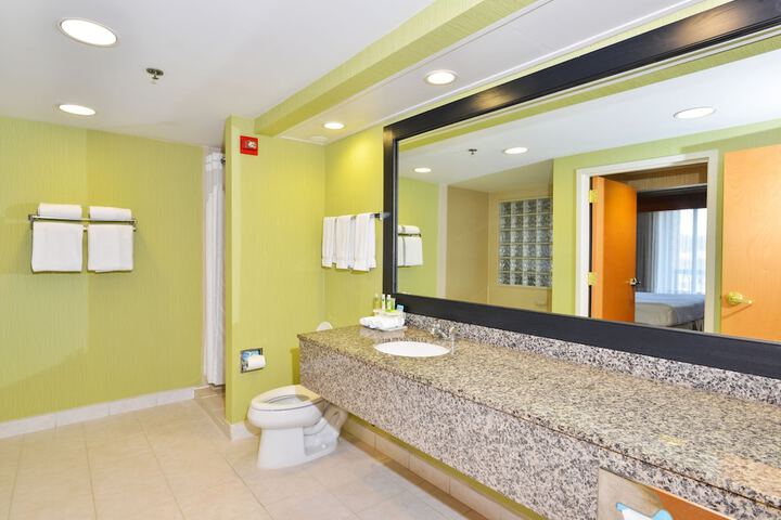 Room 21 of 44