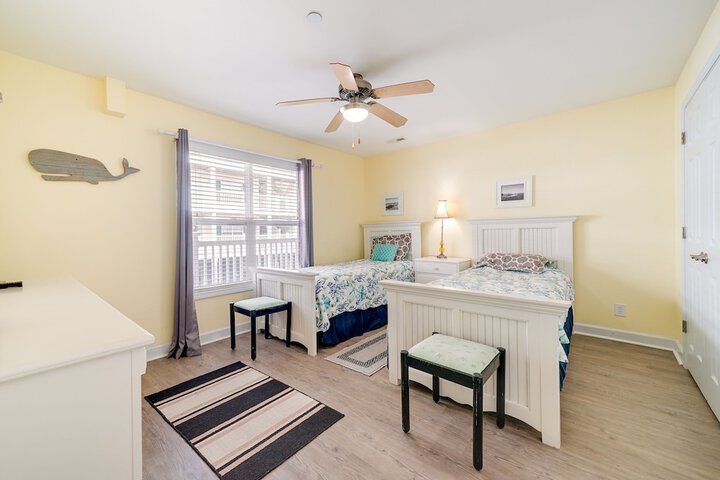 Oak Island Vacation Rental 1 Block to Beach!