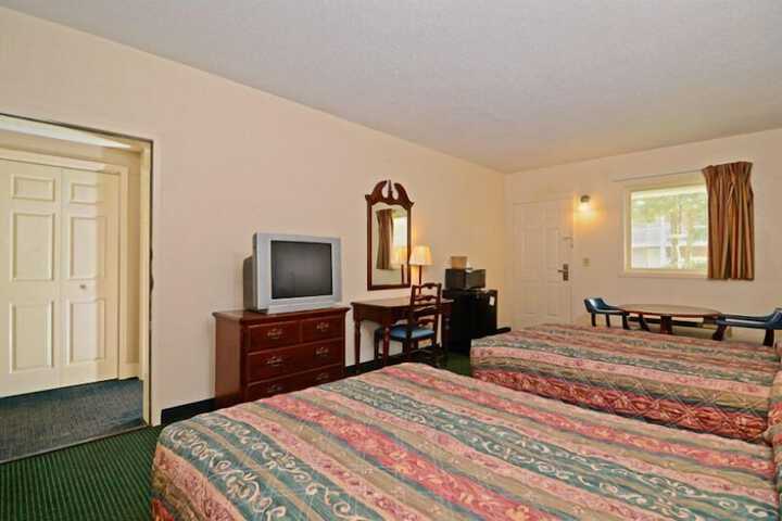 Motel 6 Sandersville GA