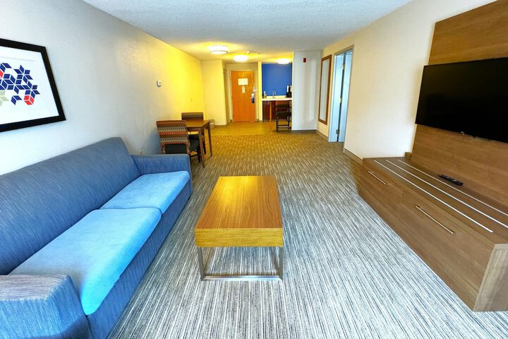 Room 81 of 109