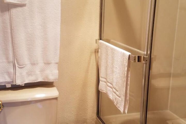 Room 46 of 57