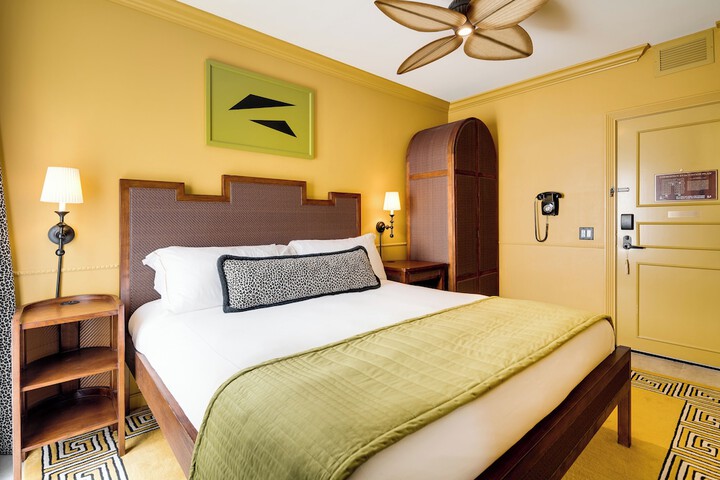 Room 28 of 116