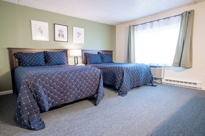 Room 33 of 35