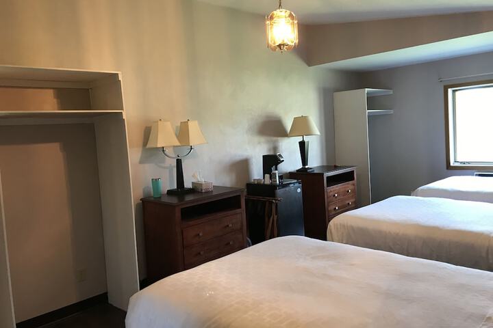 Room 20 of 32