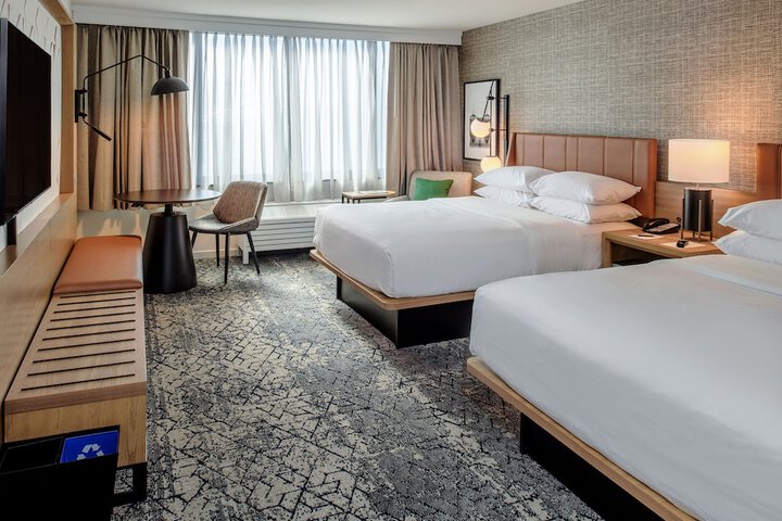 Sheraton Westport Plaza Hotel St. Louis