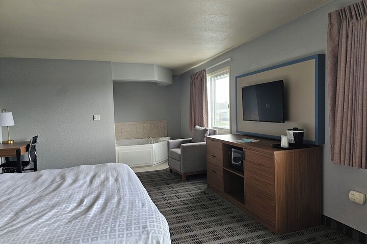 Room 15 of 40