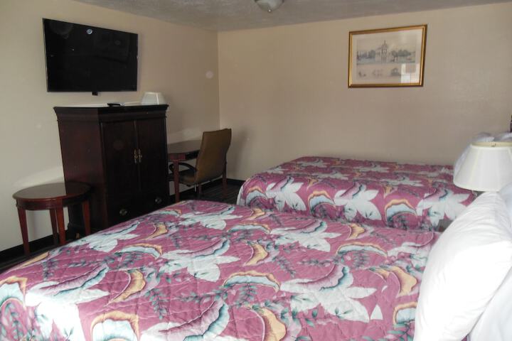 Room 15 of 48