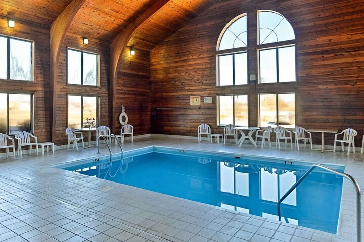 Pool 7 of 61