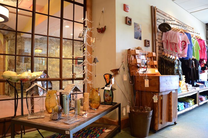 Gift Shop 38 of 43