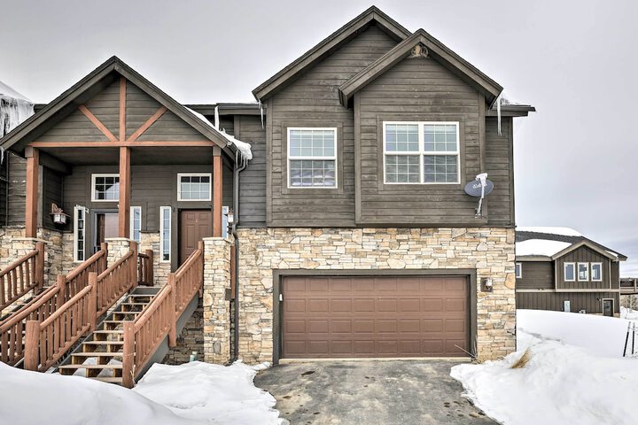 Luxe Rocky Mtn Retreat w / Hot Tub - by Winter Park