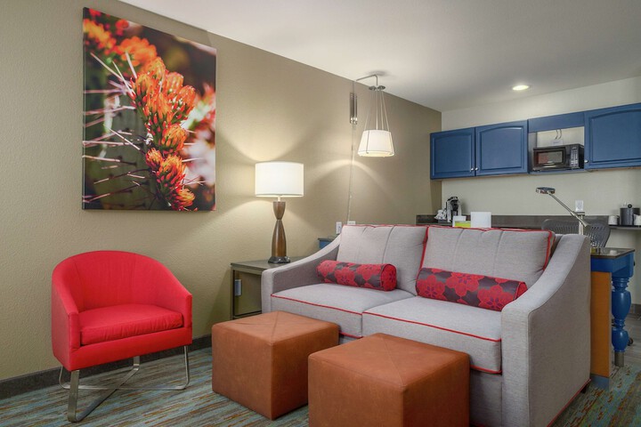 Room 10 of 22