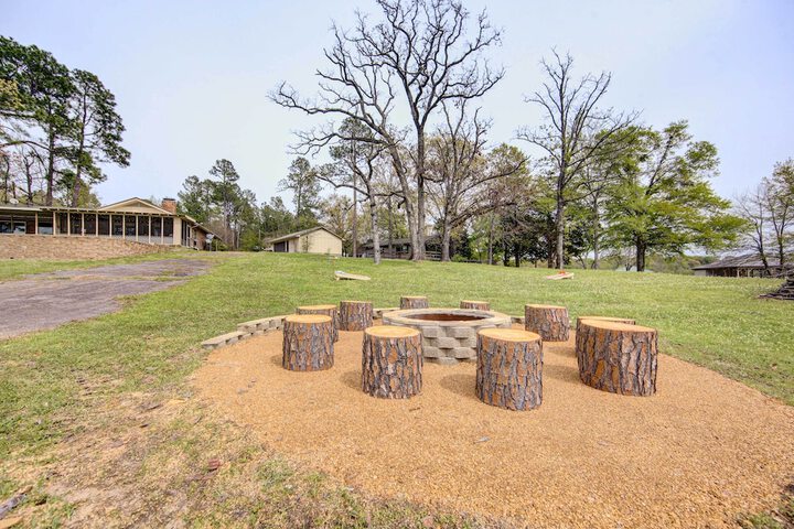 Mineola Lake House w / Dock & Fire Pit!