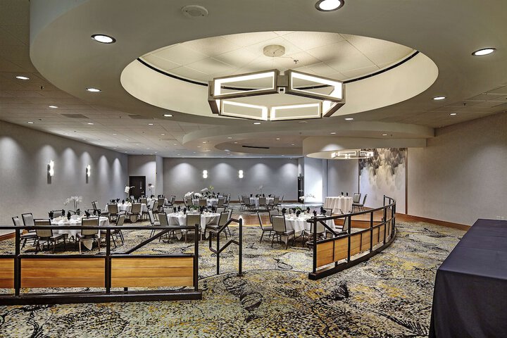 DoubleTree by Hilton Hotel Modesto