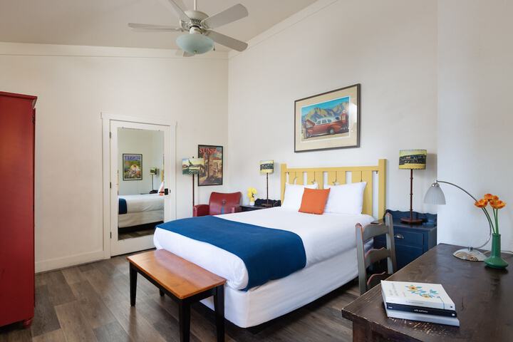 Room 22 of 46