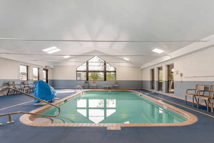 Comfort Inn & Suites LaVale - Cumberland