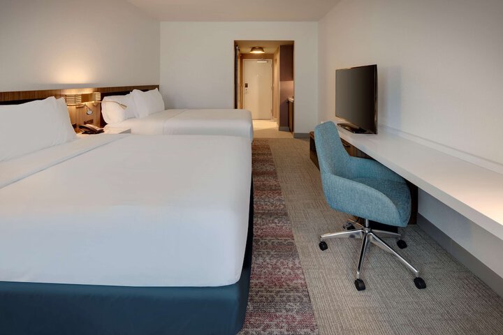 Room 40 of 65