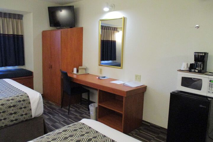 Room 42 of 51