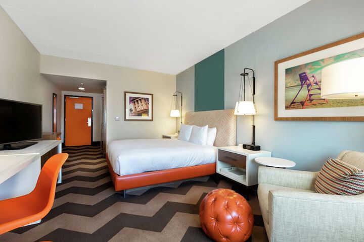 DoubleTree by Hilton Hotel Galveston Beach