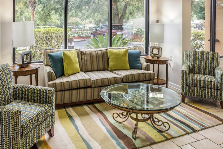 Econo Lodge Palm Coast Central