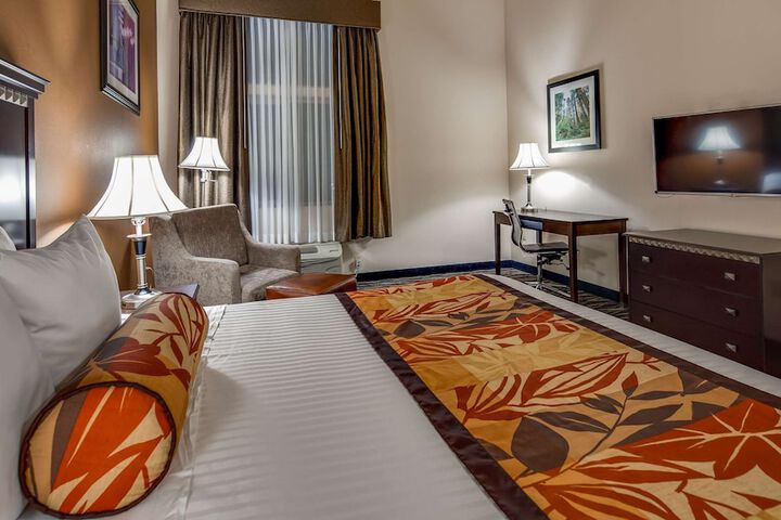 Room 9 of 22
